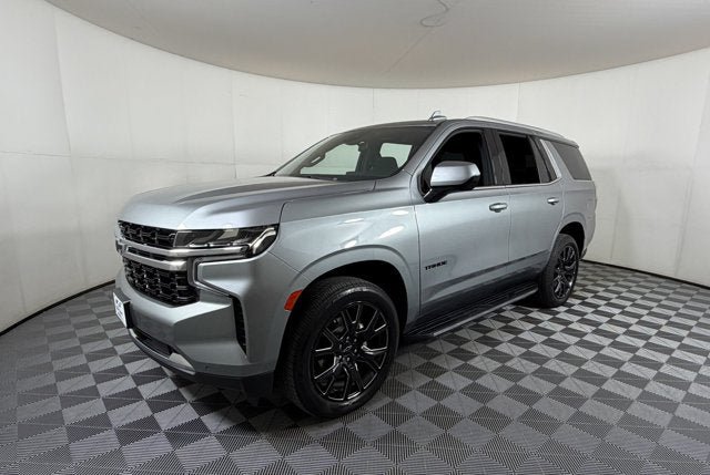 Used 2023 Chevrolet Tahoe LS RWD image 2