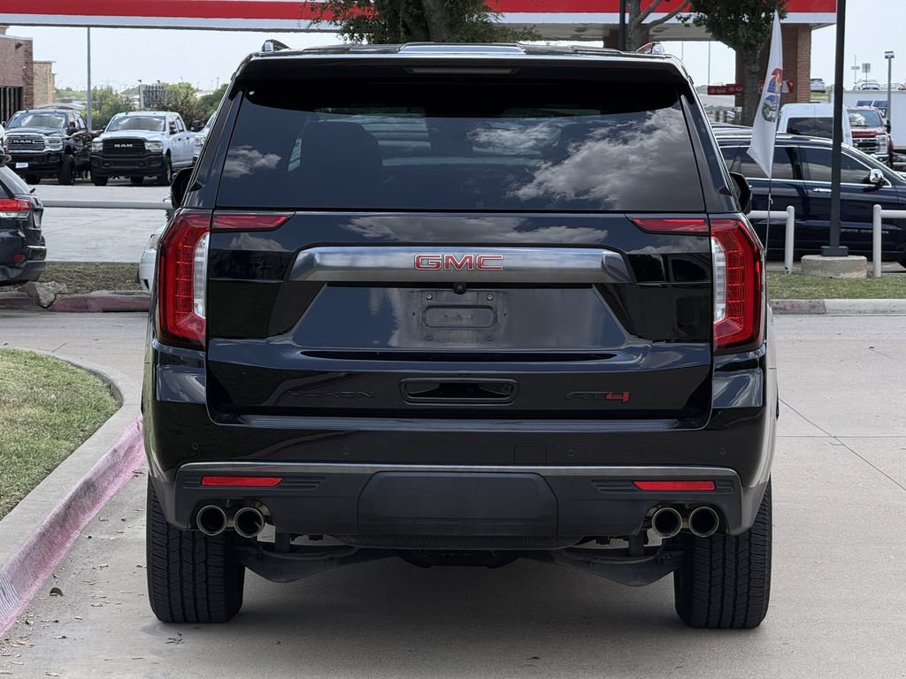 Used 2023 GMC Yukon XL AT4 w/ AT4 Premium Package AWD/4WD image 6