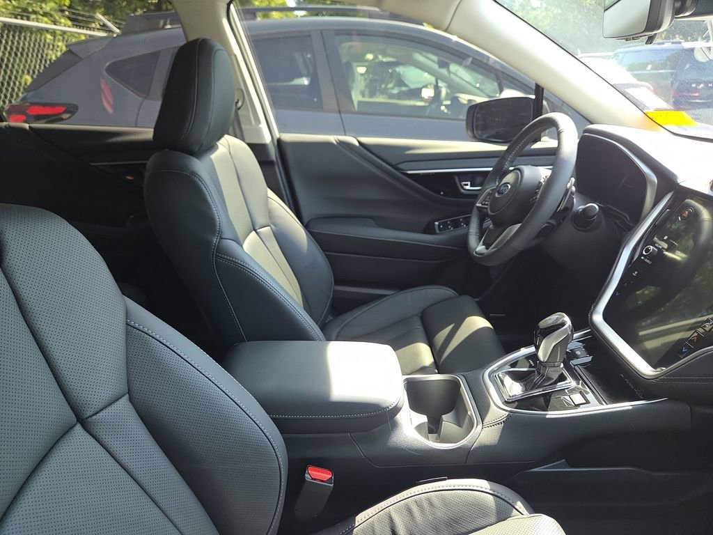 Used 2025 Subaru Outback Touring XT AWD/4WD image 11