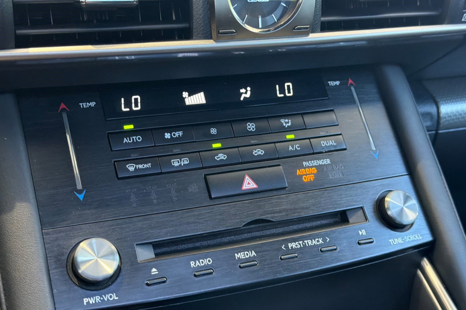 Used 2017 Lexus IS 200t F Sport w/ F Sport Package RWD image 26