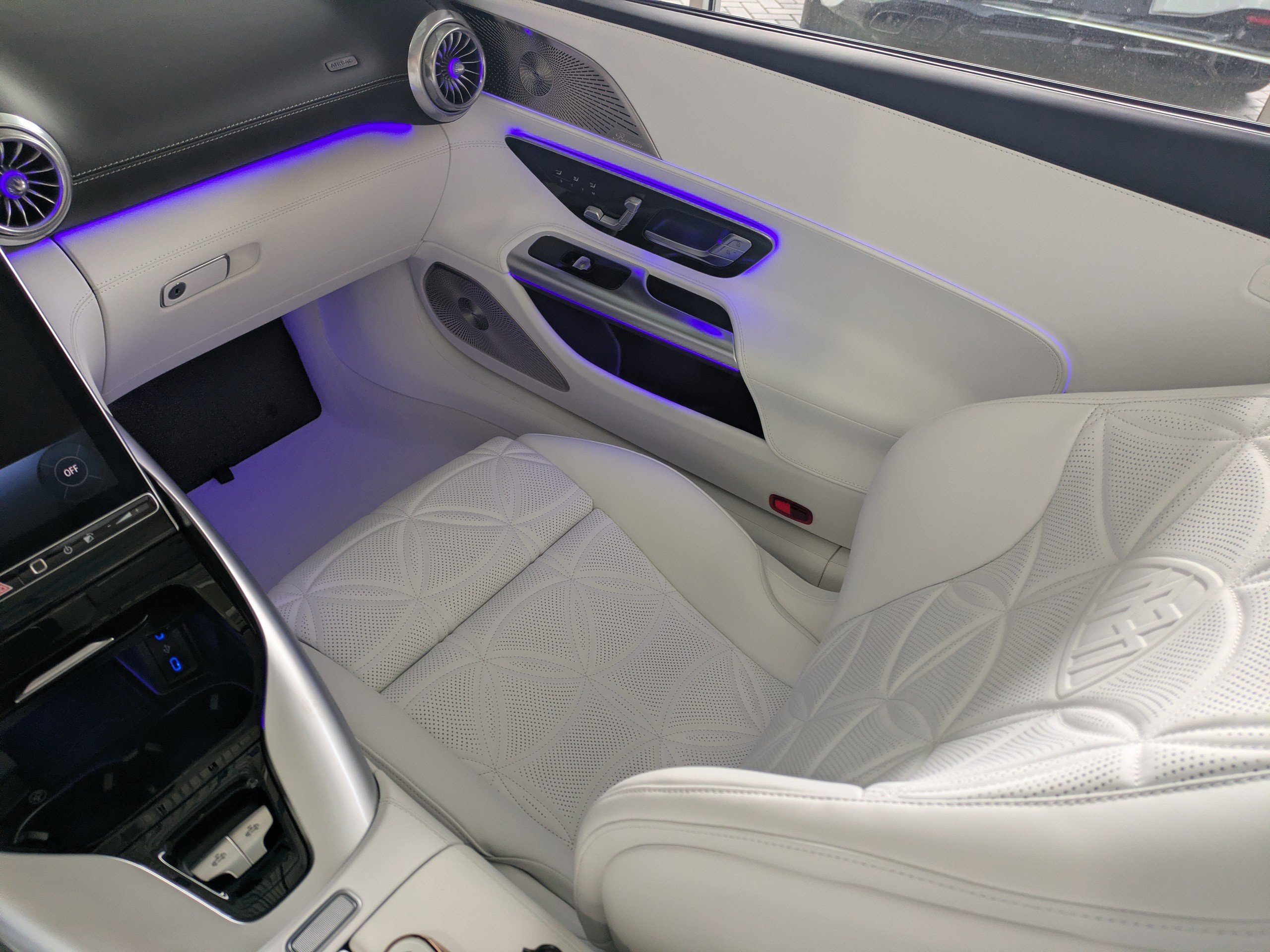 New 2026 Mercedes-Benz Maybach SL 680 image 18