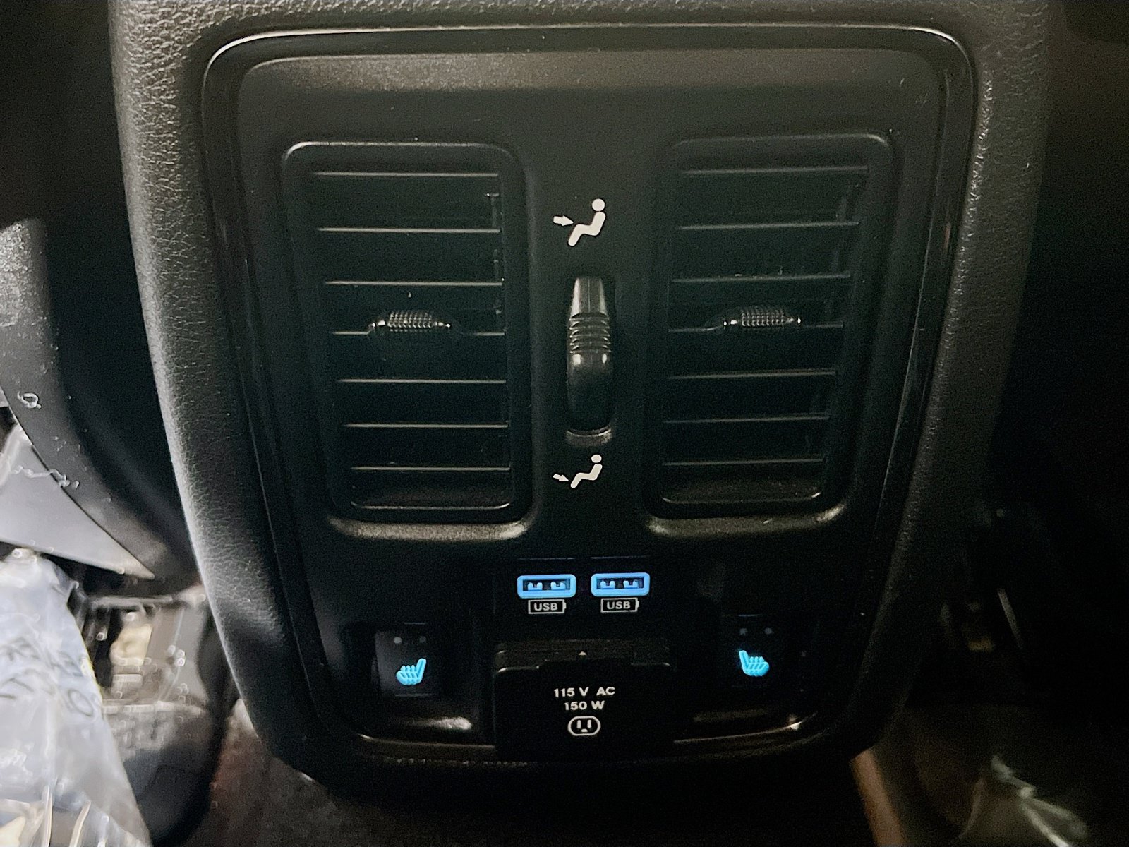 Used 2018 Dodge Durango GT w/ Blacktop Package RWD image 17