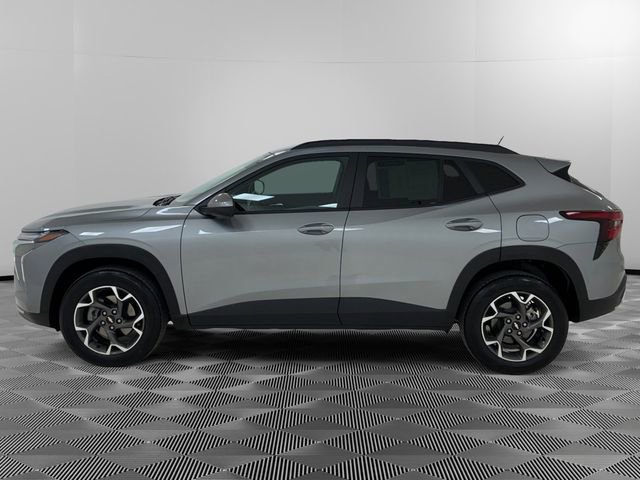 Certified 2024 Chevrolet Trax LT w/ Driver Confidence Package image 6