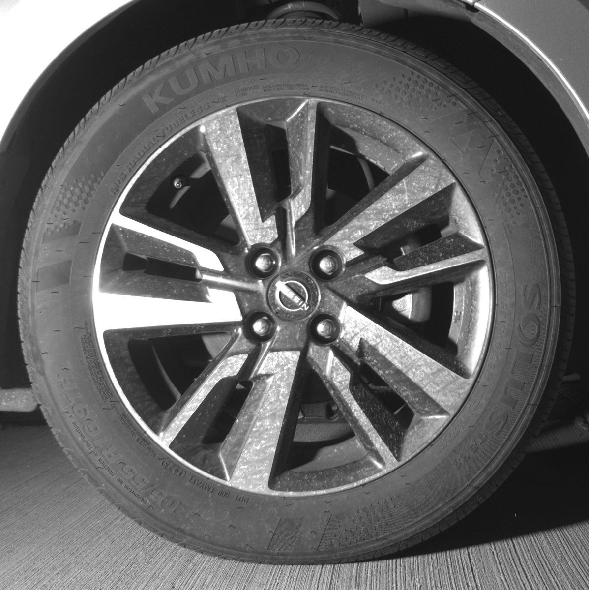 Used 2025 Nissan Versa SV image 13