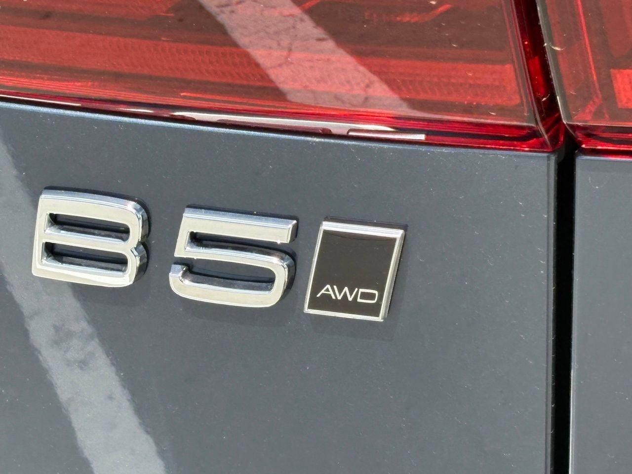 New 2026 Volvo XC60 B5 Plus AWD/4WD image 9