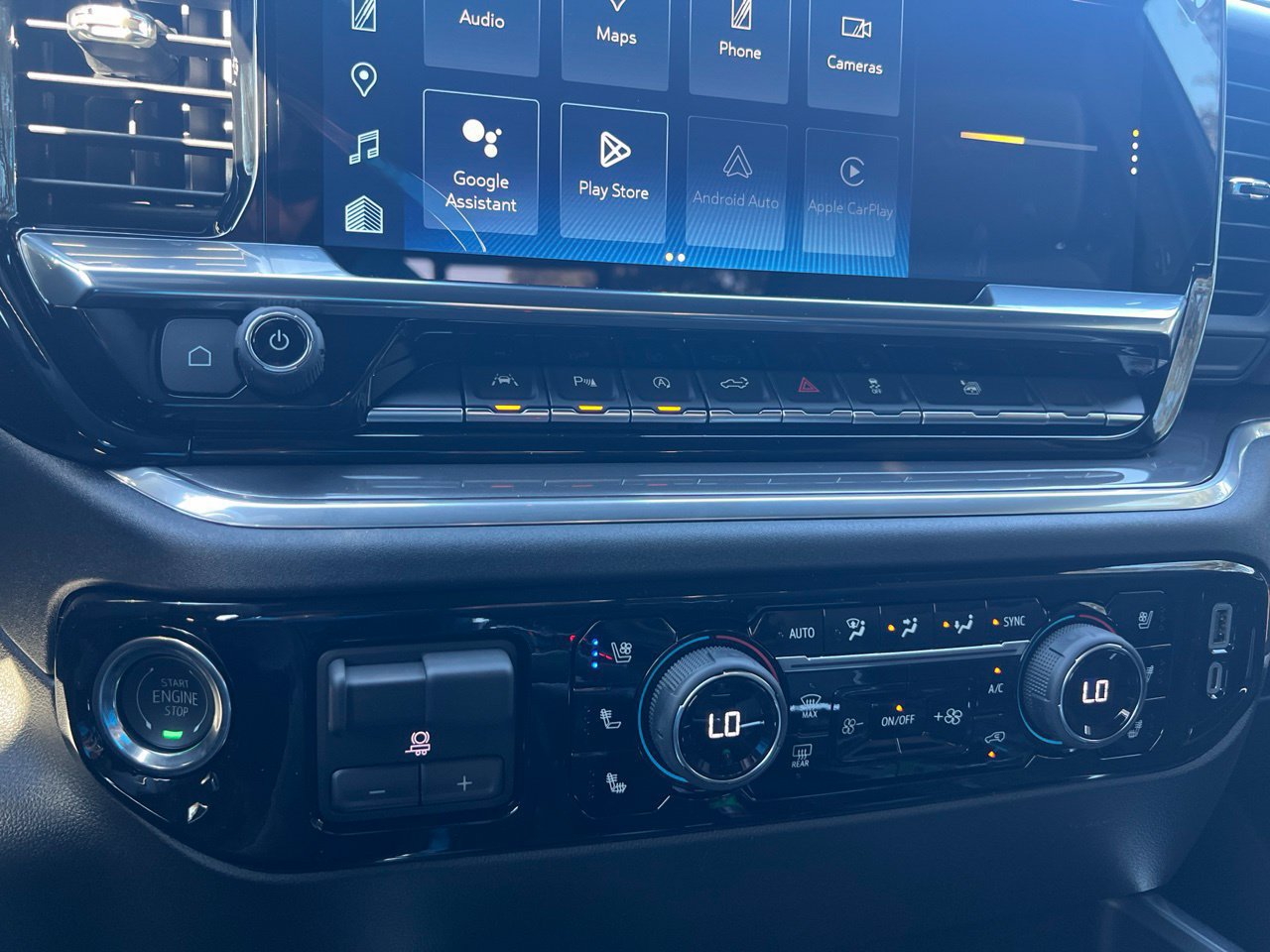 New 2026 Chevrolet Silverado 1500 High Country w/ Midnight Edition AWD/4WD image 18