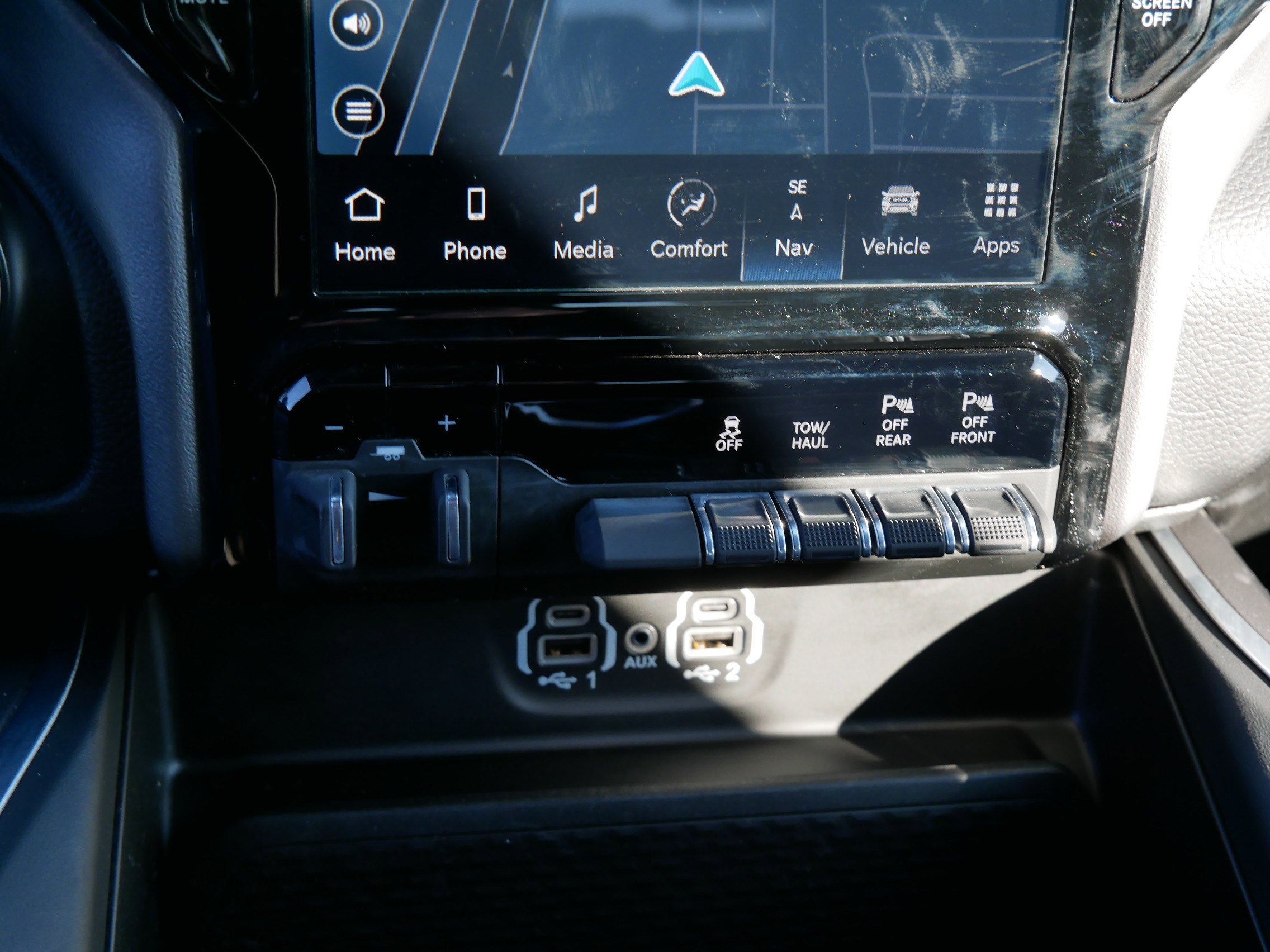 Used 2023 RAM 1500 Laramie AWD/4WD image 23