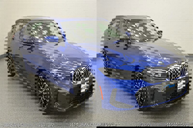 Used 2024 BMW 330i Sedan w/ M Sport Package RWD image 6