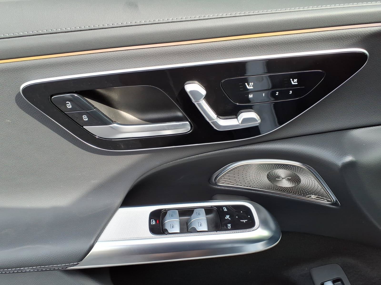 Used 2024 Mercedes-Benz E 350 4MATIC Sedan image 11