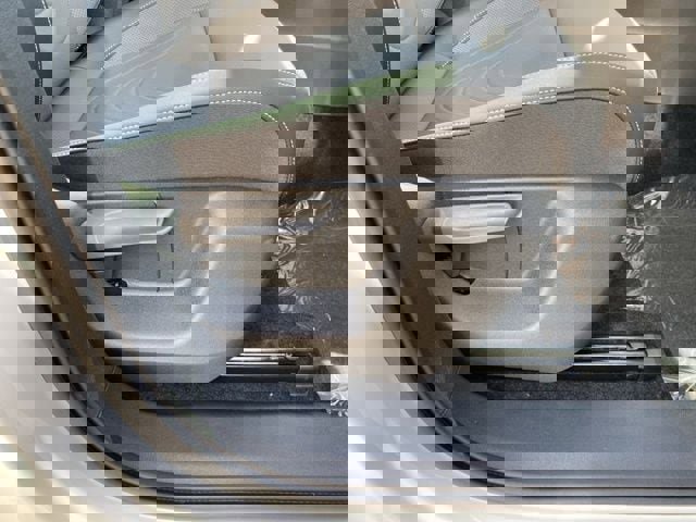 New 2025 Volkswagen Tiguan SE image 47