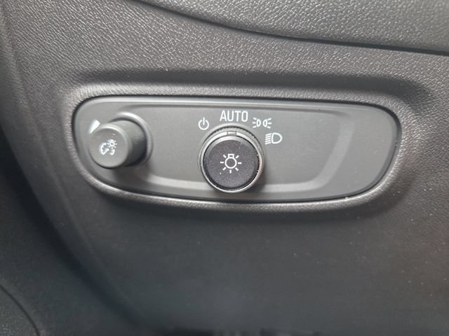 Used 2023 Chevrolet Equinox LT FWD image 21
