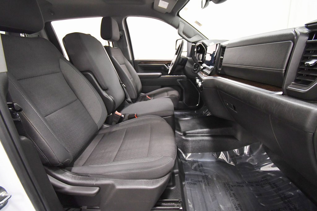 Used 2024 GMC Sierra 3500 SLE image 16