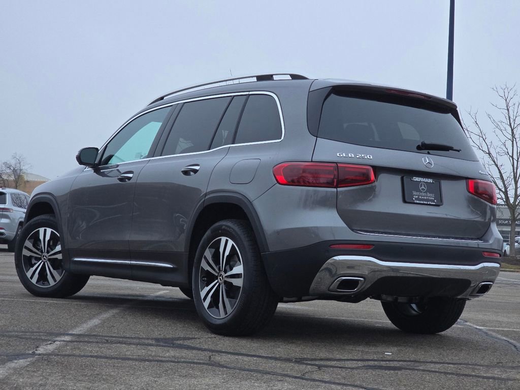New 2026 Mercedes-Benz GLB 250 4MATIC image 14