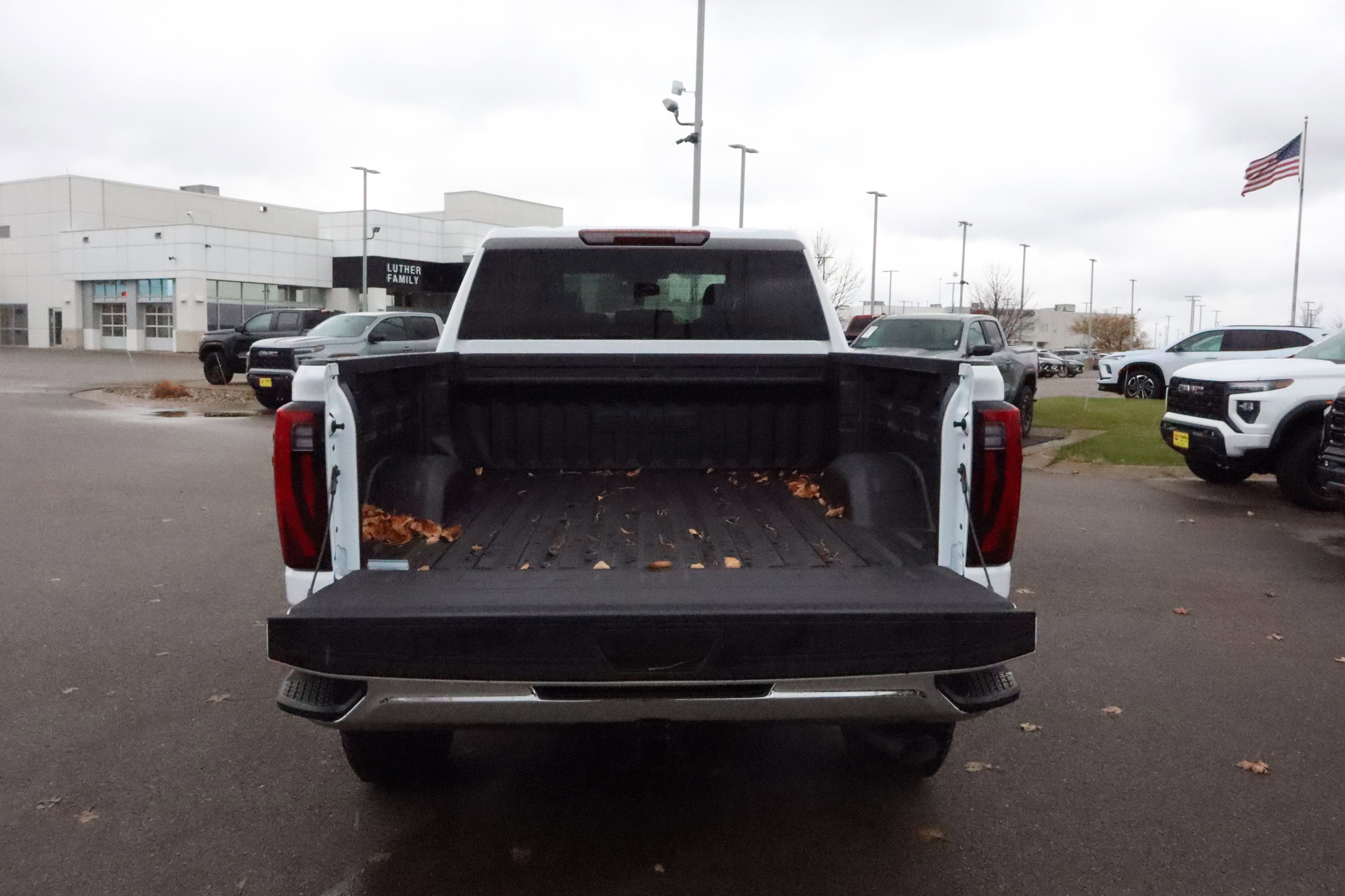 New 2026 GMC Sierra 3500 SLT image 16