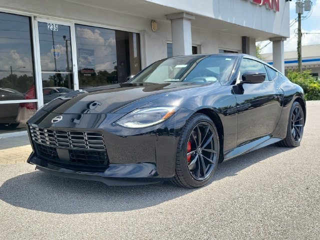 Certified 2025 Nissan Z Performance w/ Floor Mat Package RWD image 12