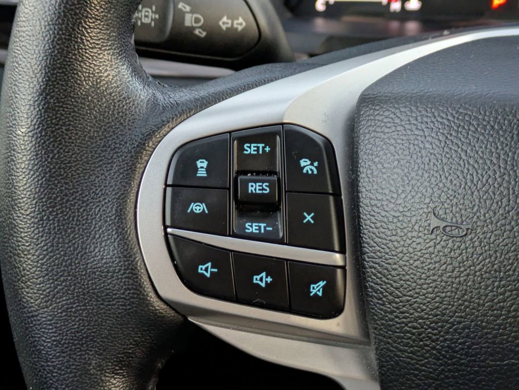 Used 2022 Ford Explorer Limited w/ Limited Technology Package image 28