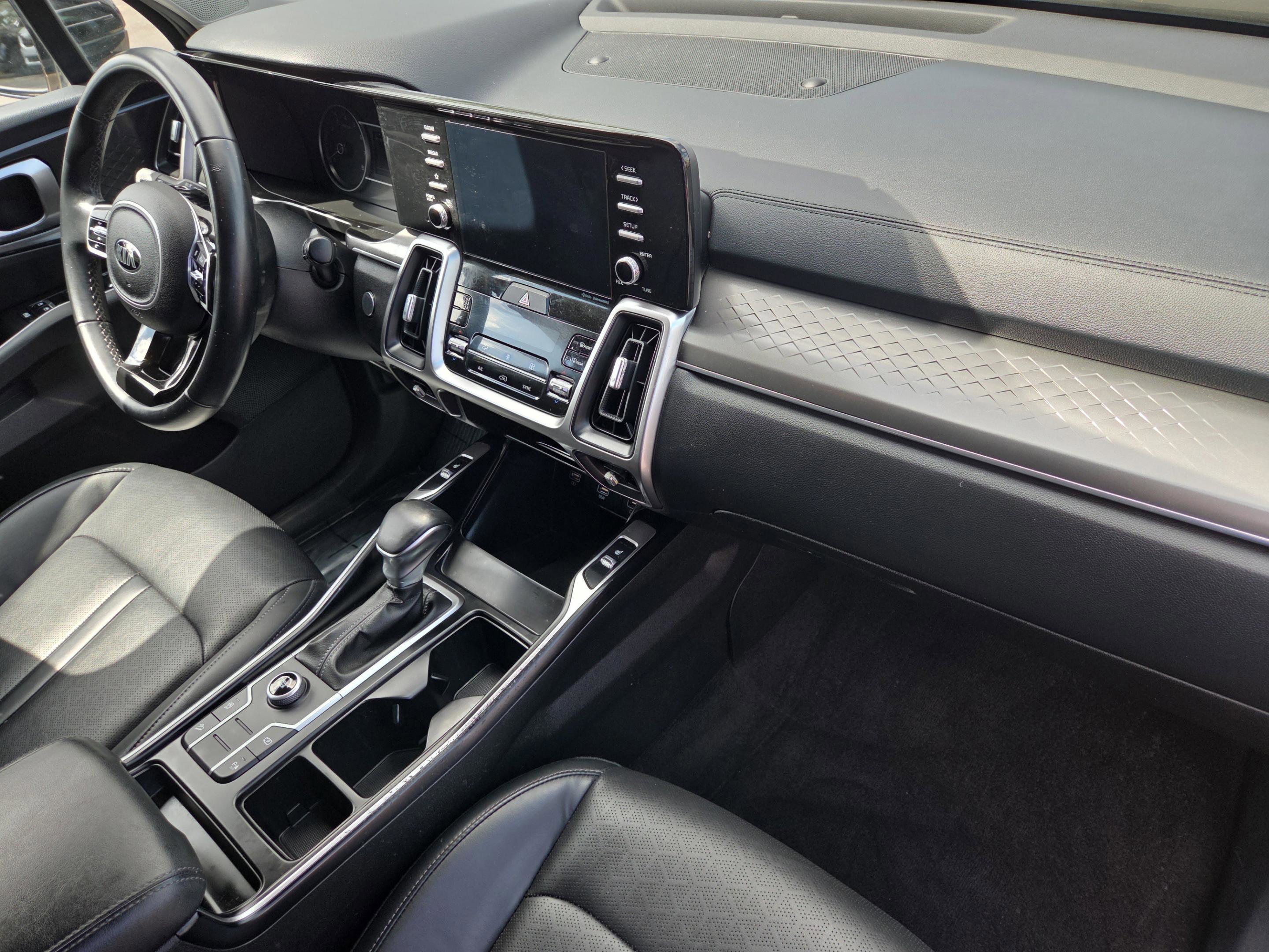 Used 2021 Kia Sorento S image 36