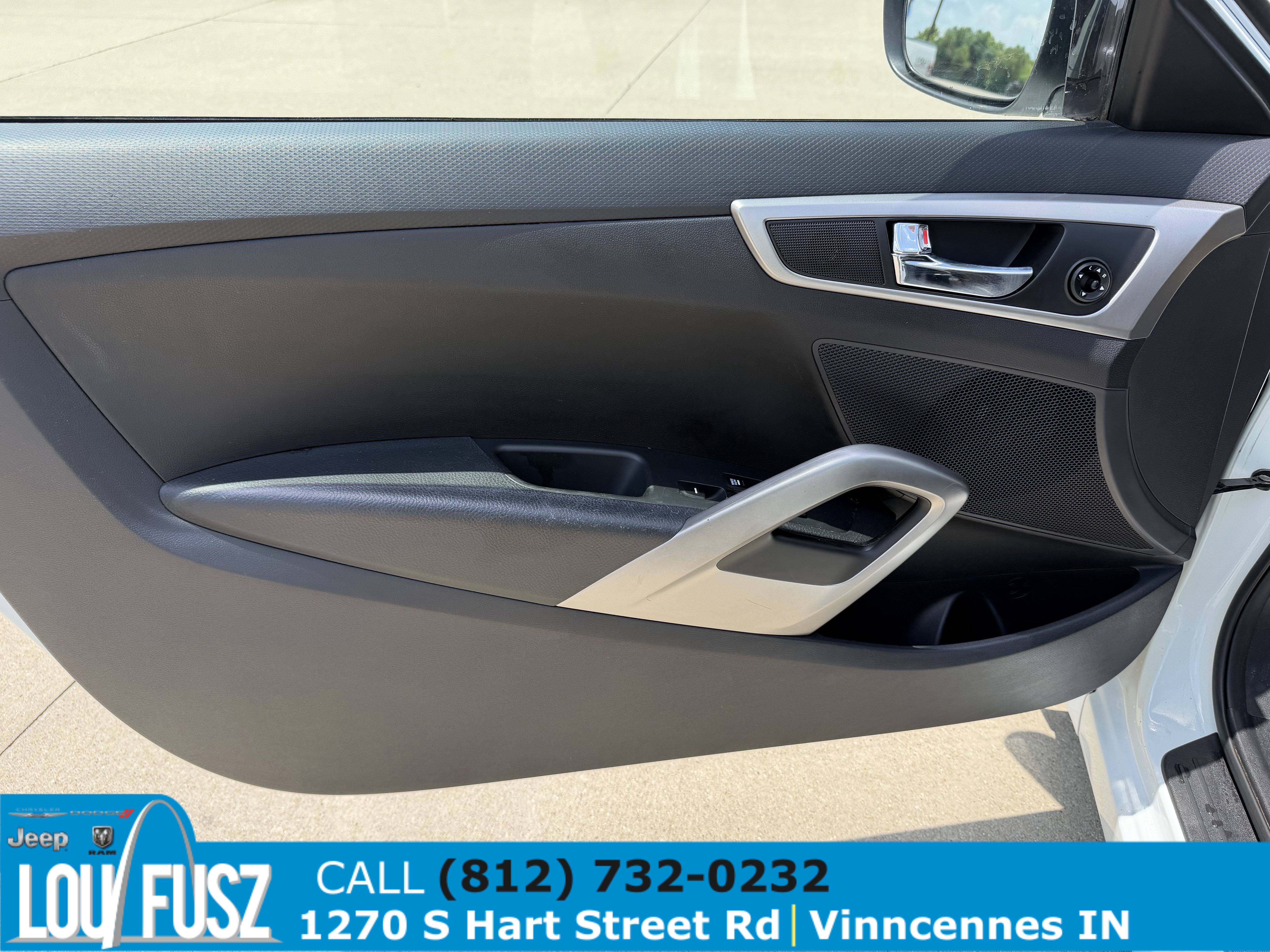 Used 2013 Hyundai Veloster FWD image 14
