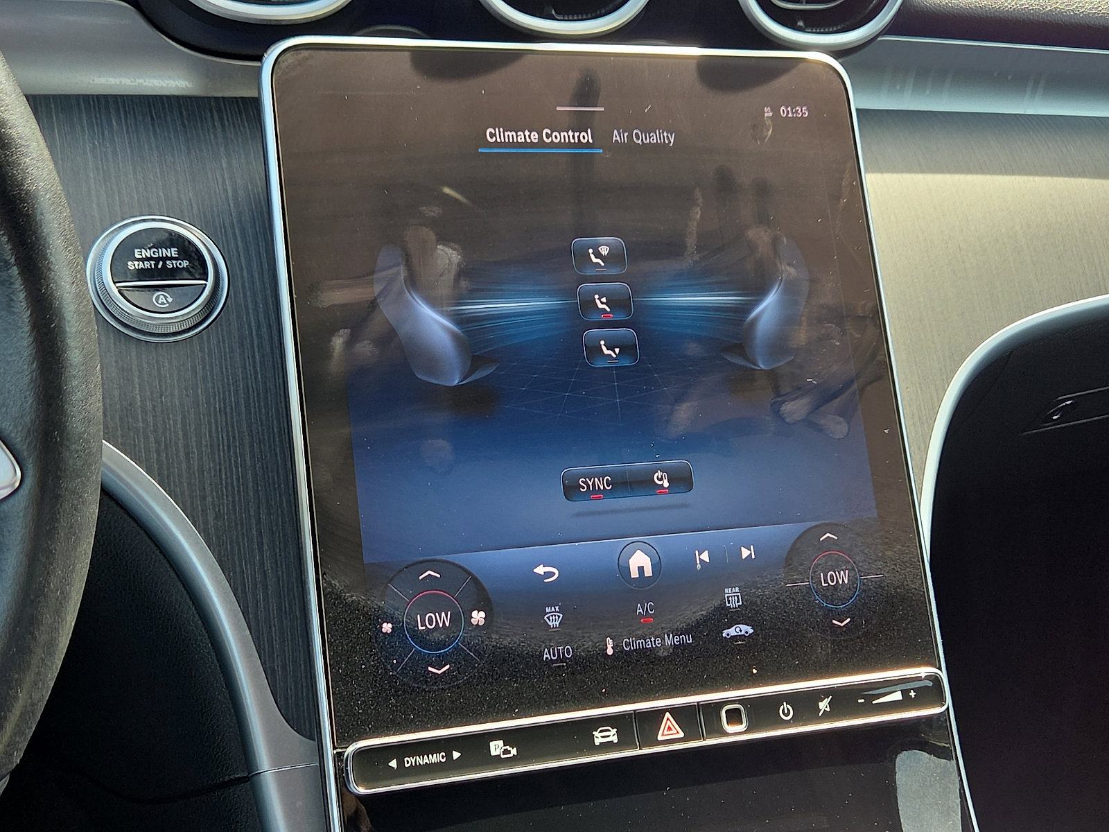 Used 2025 Mercedes-Benz C 300 Sedan image 19