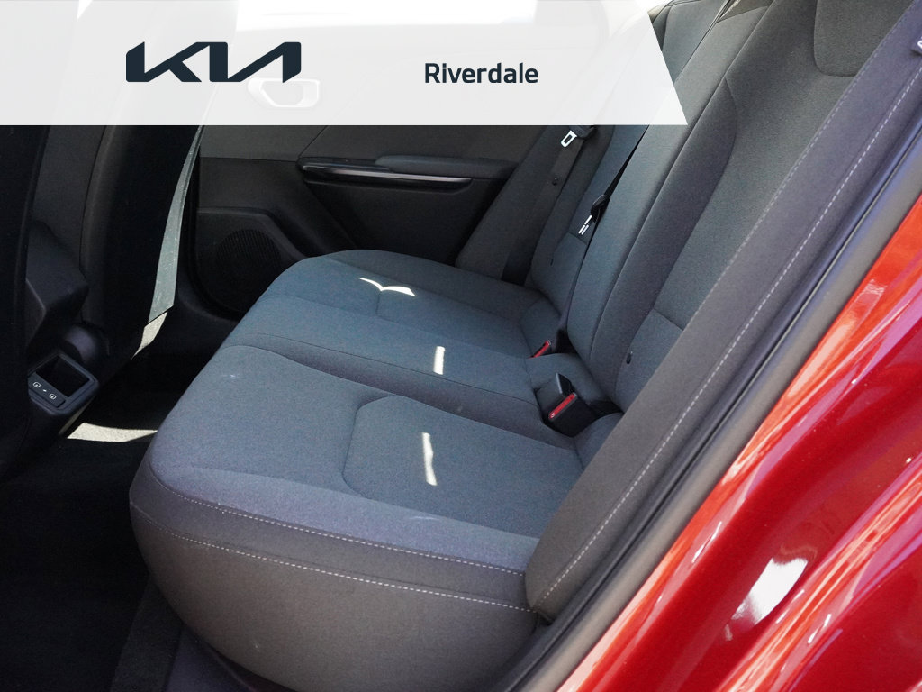 Used 2025 Kia K4 FWD image 27