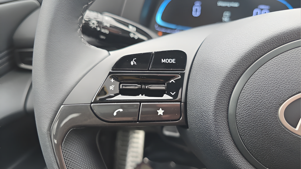 New 2026 Hyundai Elantra SEL Sport Premium FWD image 12