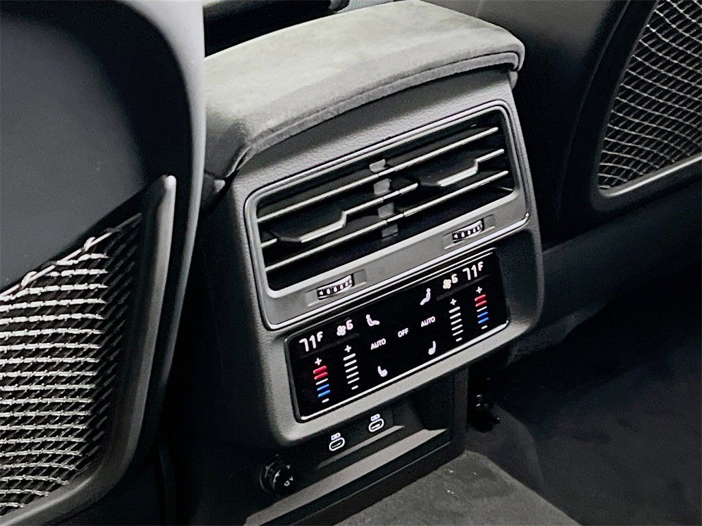 New 2026 Audi RS Q8 performance image 25