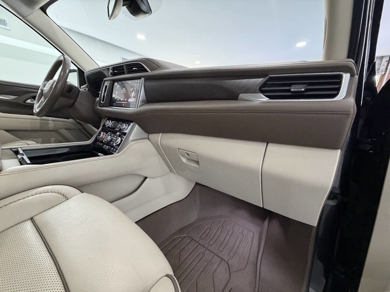 Used 2022 GMC Yukon Denali image 12