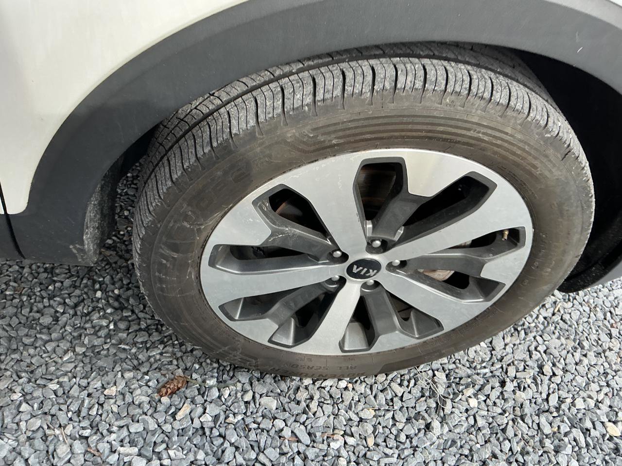 Used 2020 Kia Telluride S image 29