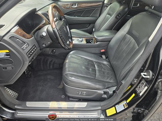 Used 2011 Hyundai Equus Signature RWD image 12