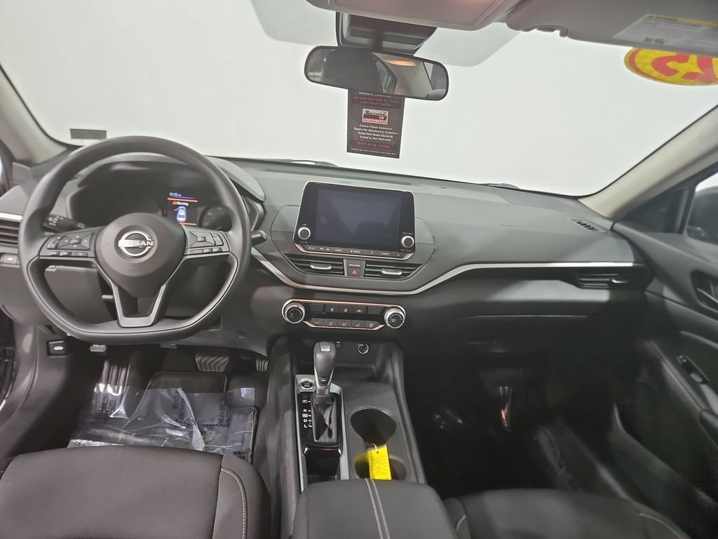 Certified 2025 Nissan Altima 2.5 S FWD image 14