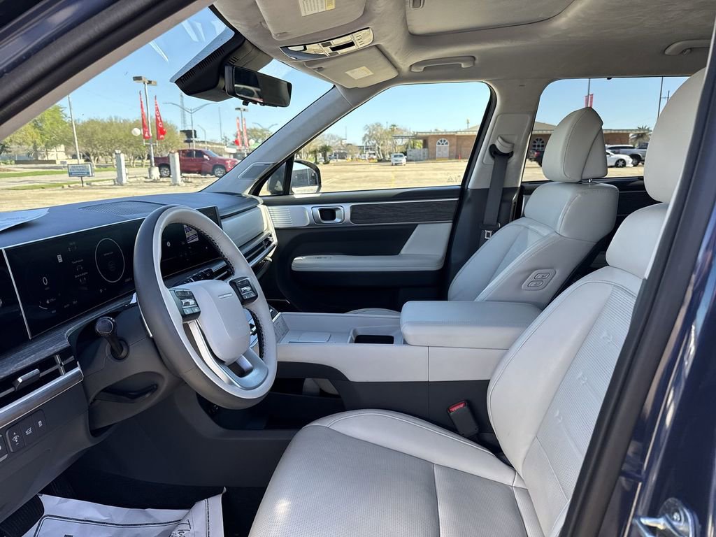 Used 2025 Hyundai Santa Fe Calligraphy image 13