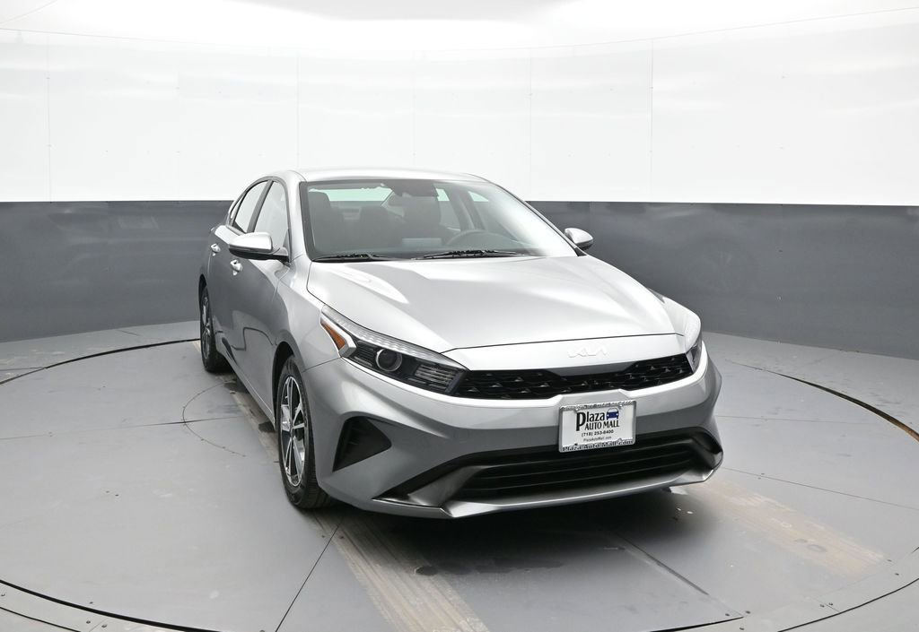 Certified 2024 Kia Forte LXS w/ LXS Technology Package image 3