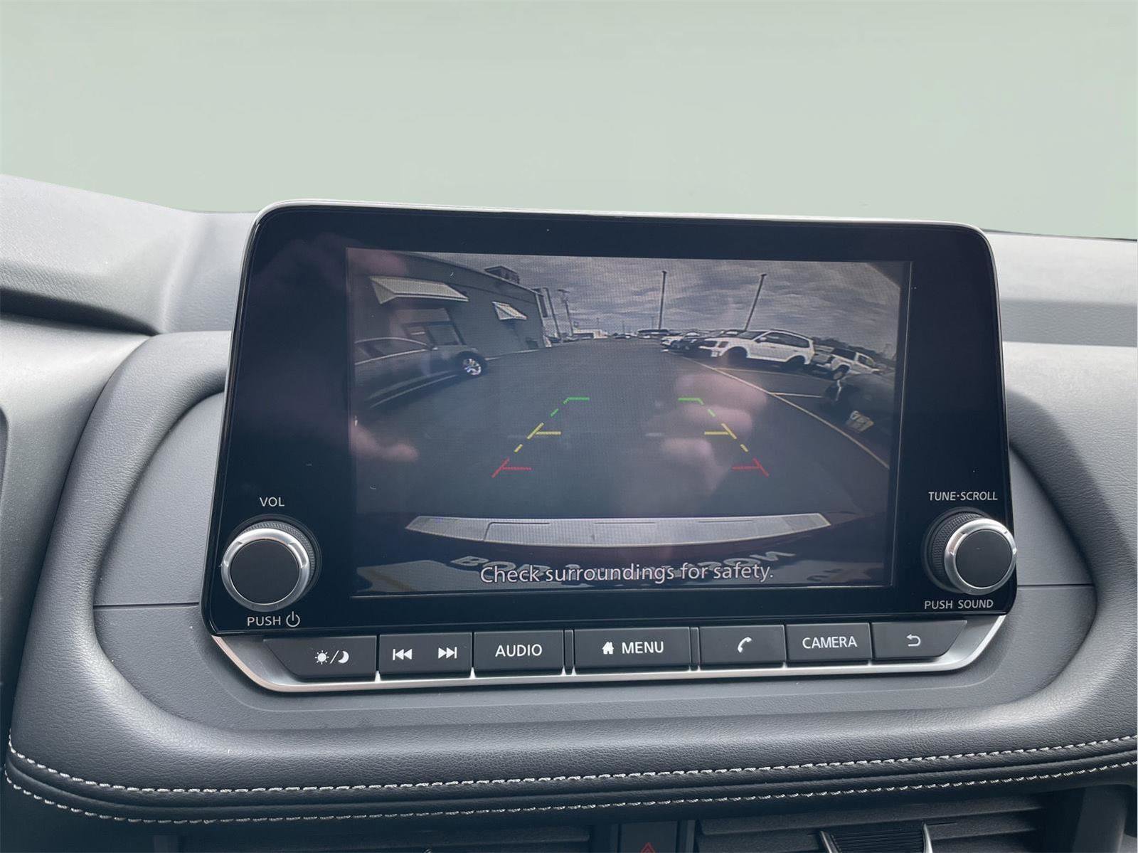 Used 2024 Nissan Rogue SV AWD/4WD image 27