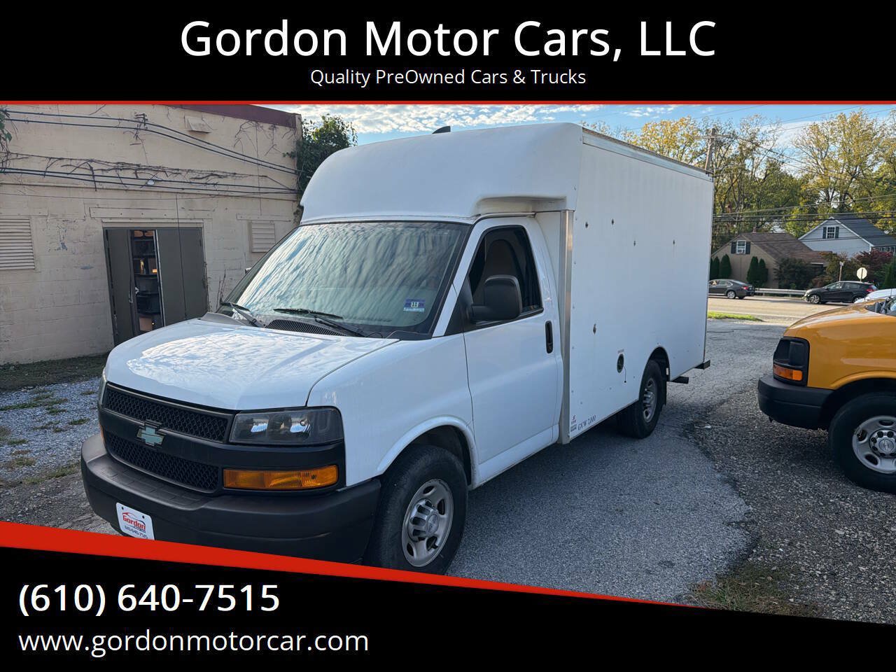 Used 2018 Chevrolet Express 3500 RWD image 1