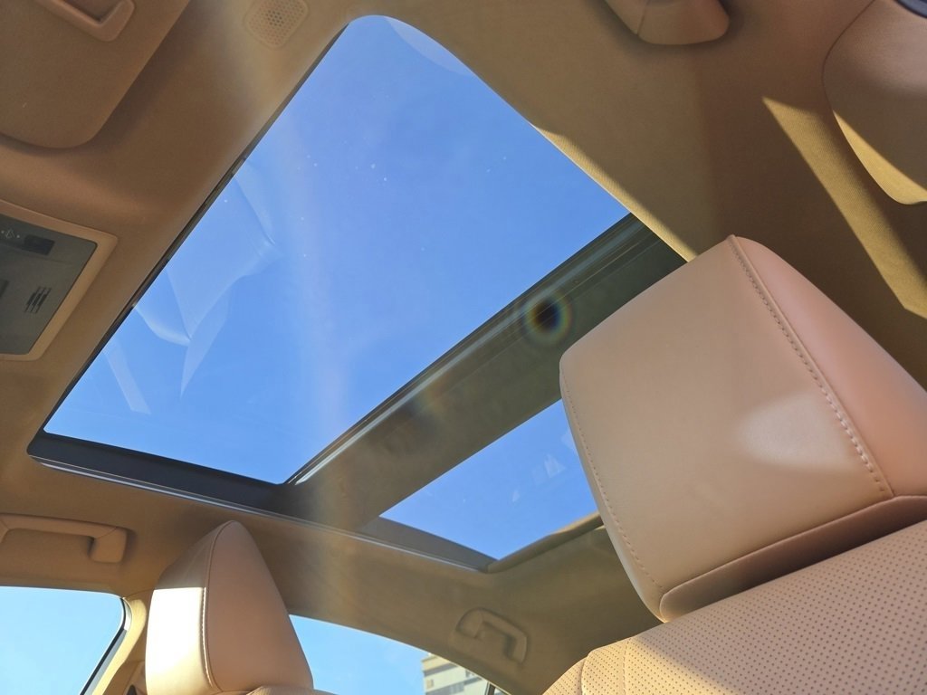 Certified 2023 Lexus ES 350 Luxury image 9