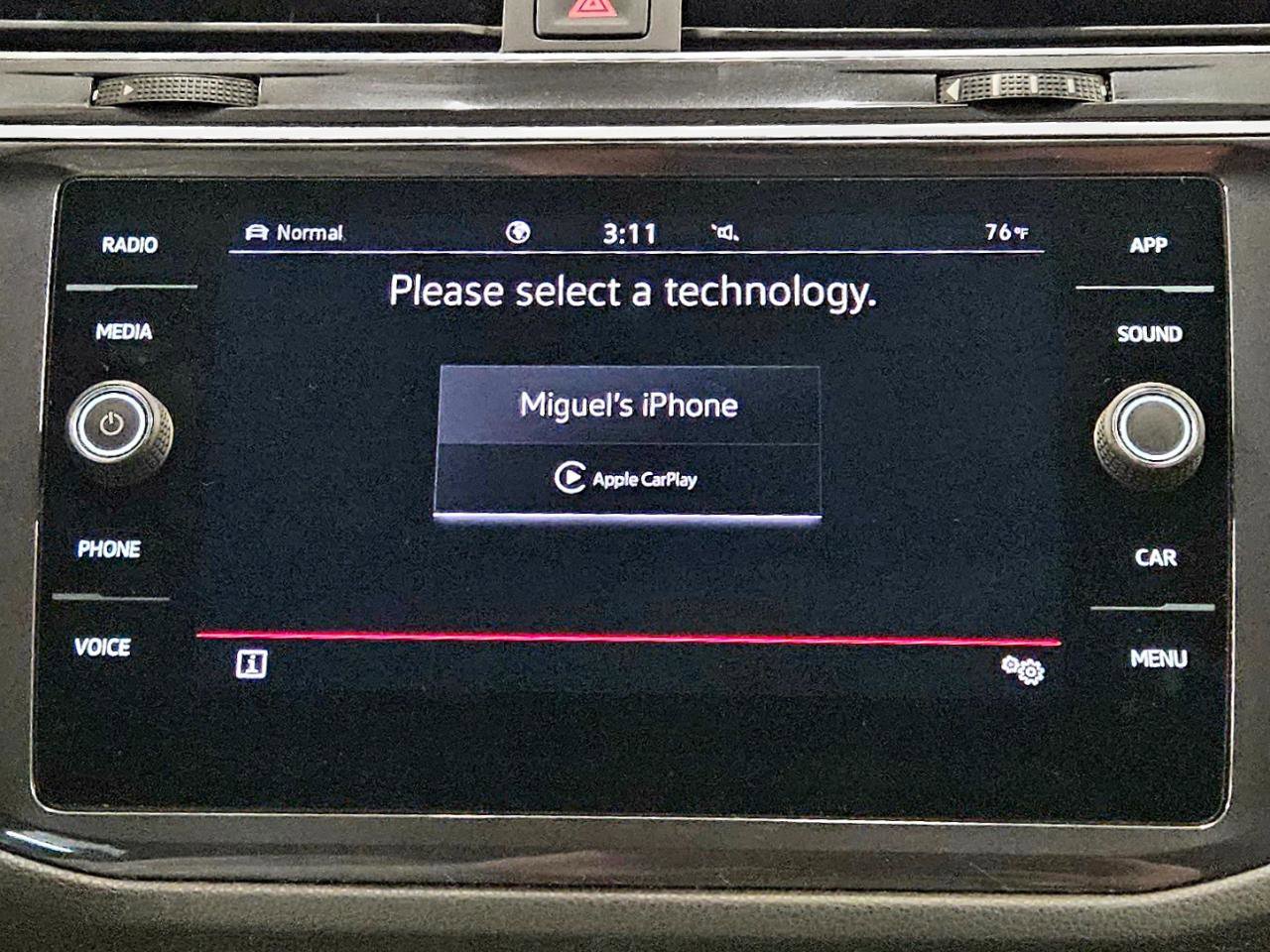 Used 2024 Volkswagen Tiguan SE R-Line image 29