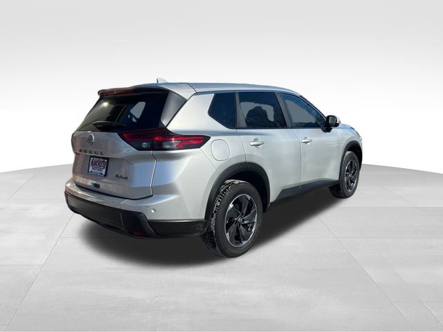 Used 2024 Nissan Rogue SV image 5