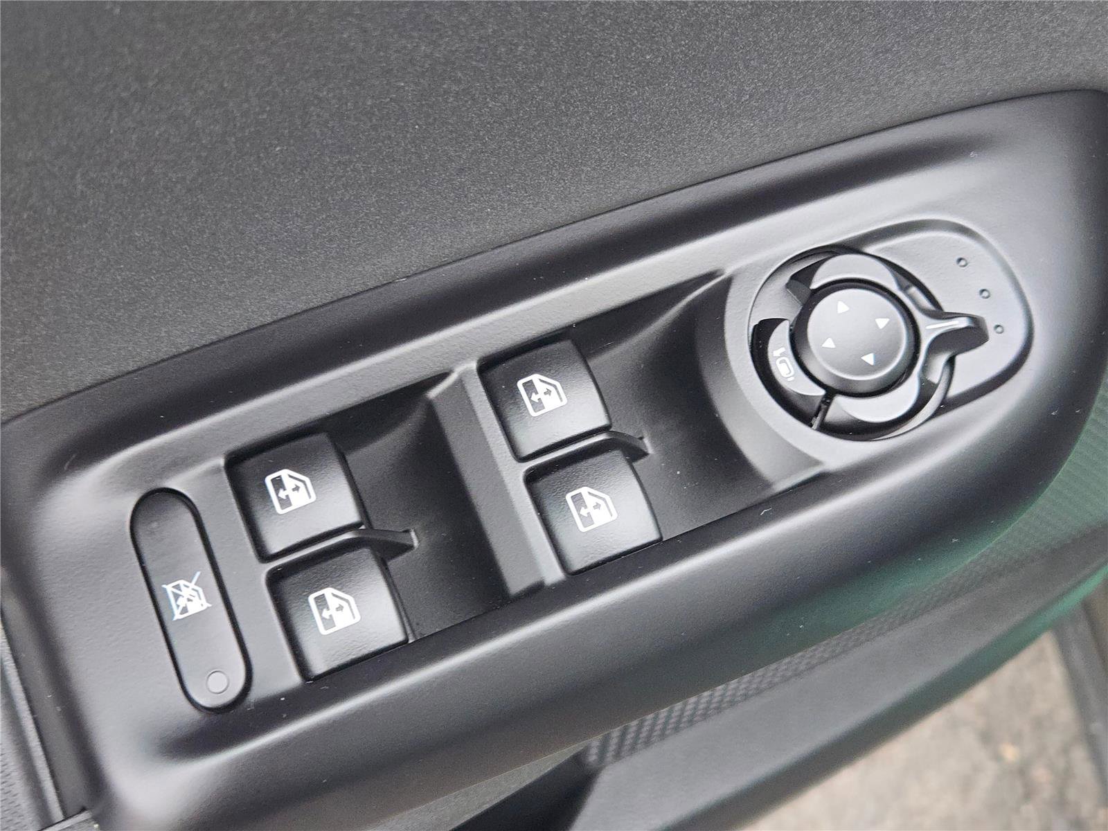 Used 2024 Alfa Romeo Tonale Ti w/ Premium Interior Package image 23