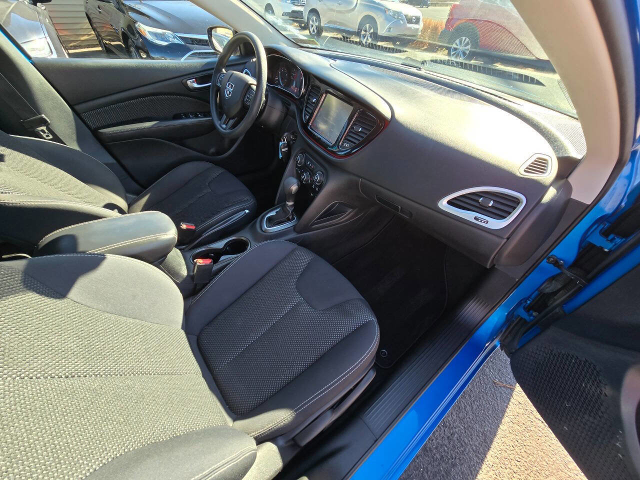 Used 2016 Dodge Dart SXT image 29