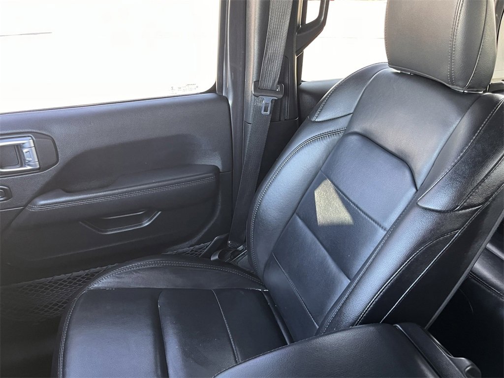 Used 2021 Jeep Wrangler Unlimited Sahara image 27