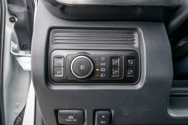 New 2026 Ford F250 Lariat w/ Black Appearance Package image 32
