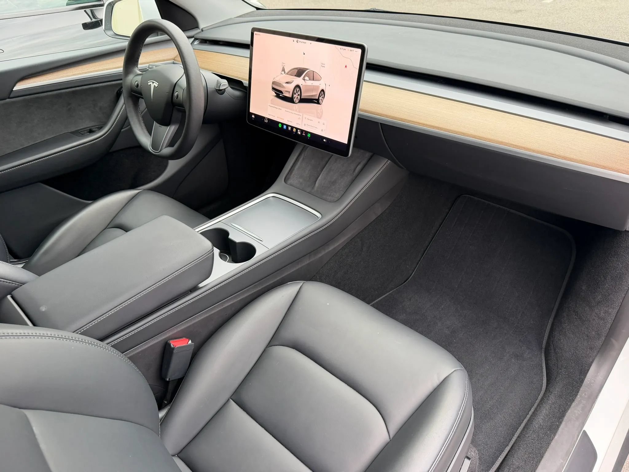 Used 2023 Tesla Model Y AWD image 21