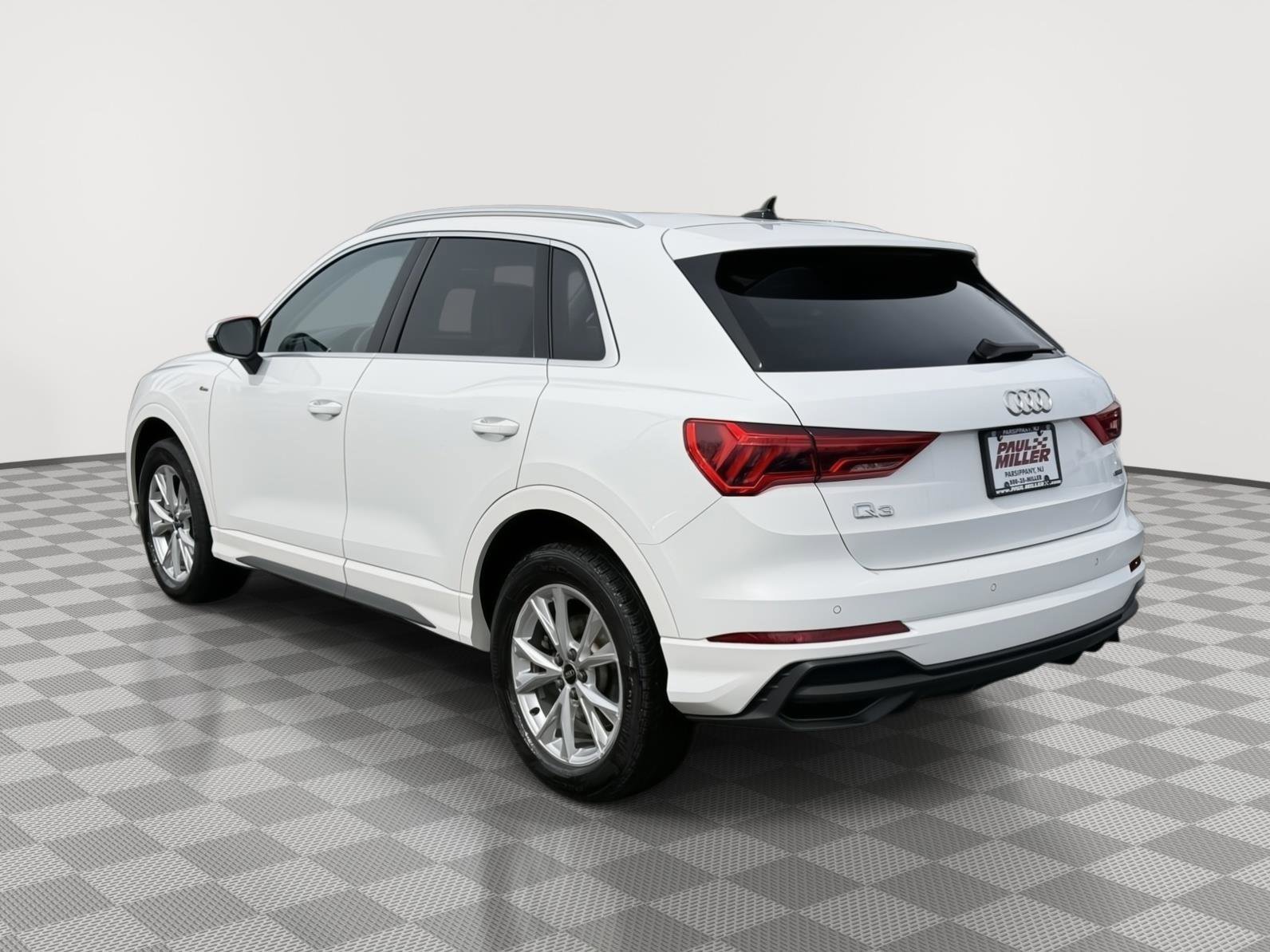 Used 2024 Audi Q3 2.0T Premium Plus image 4