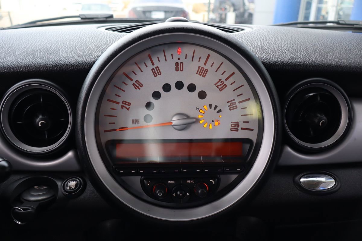 Used 2013 MINI Cooper Hardtop image 16