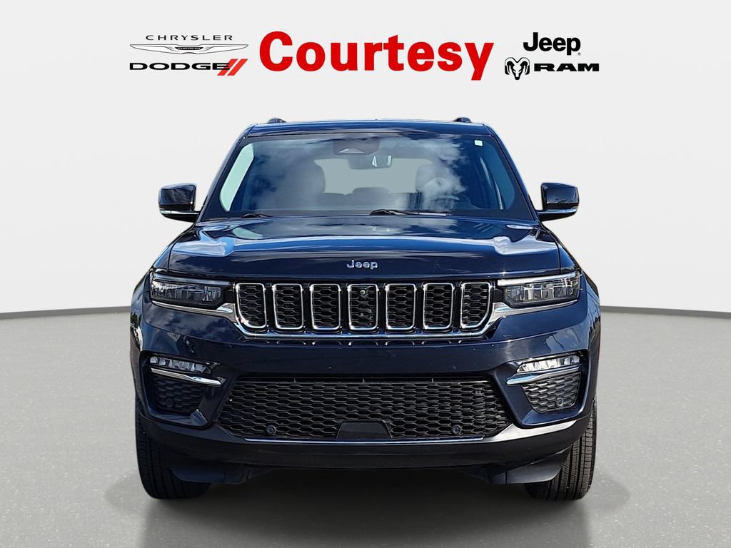Certified 2023 Jeep Grand Cherokee Limited w/ Luxury Tech Group II AWD/4WD image 9