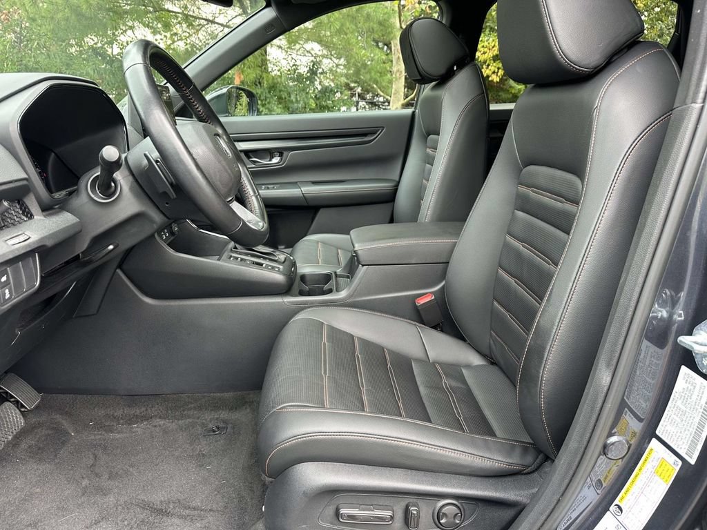 Used 2025 Honda CR-V Sport-L image 6