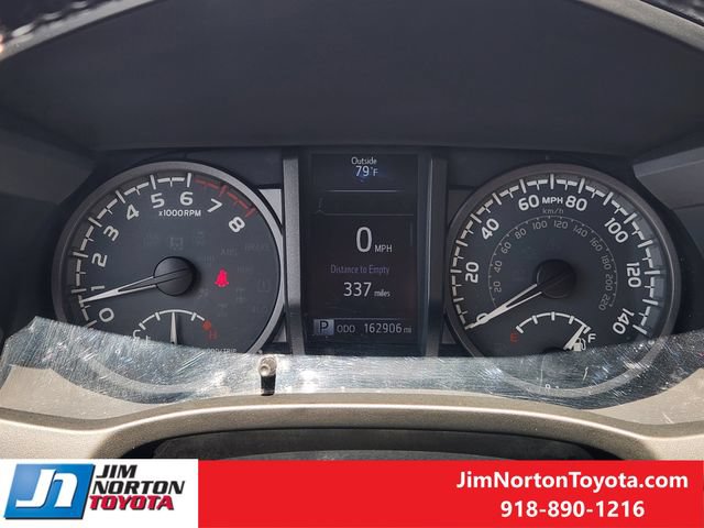 Used 2017 Toyota Tacoma TRD Off-Road w/ Tow Package (A/T) AWD/4WD image 17