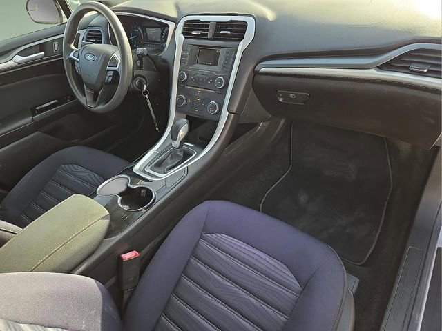 Used 2016 Ford Fusion SE image 10
