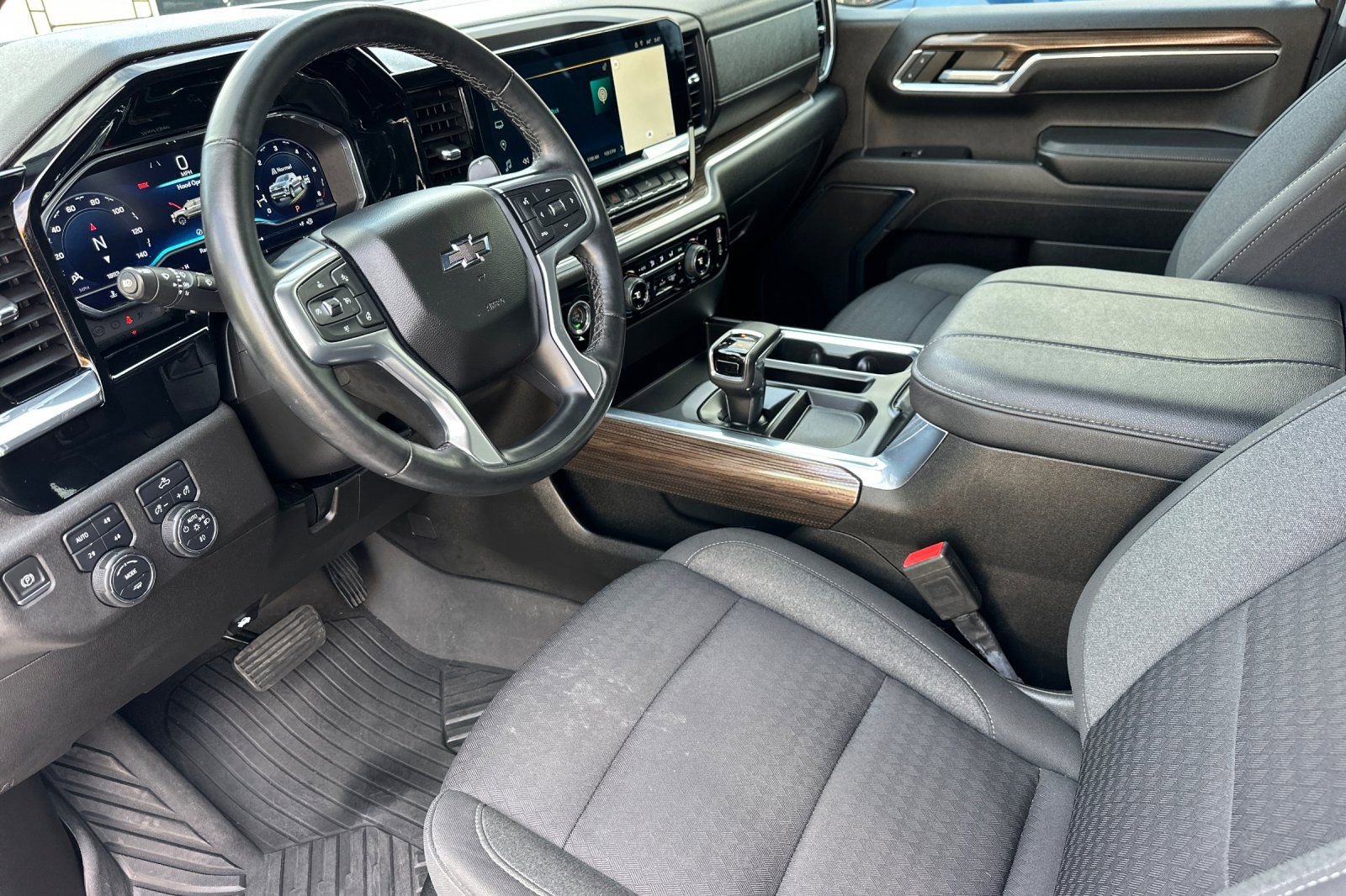 Certified 2023 Chevrolet Silverado 1500 RST AWD/4WD image 10