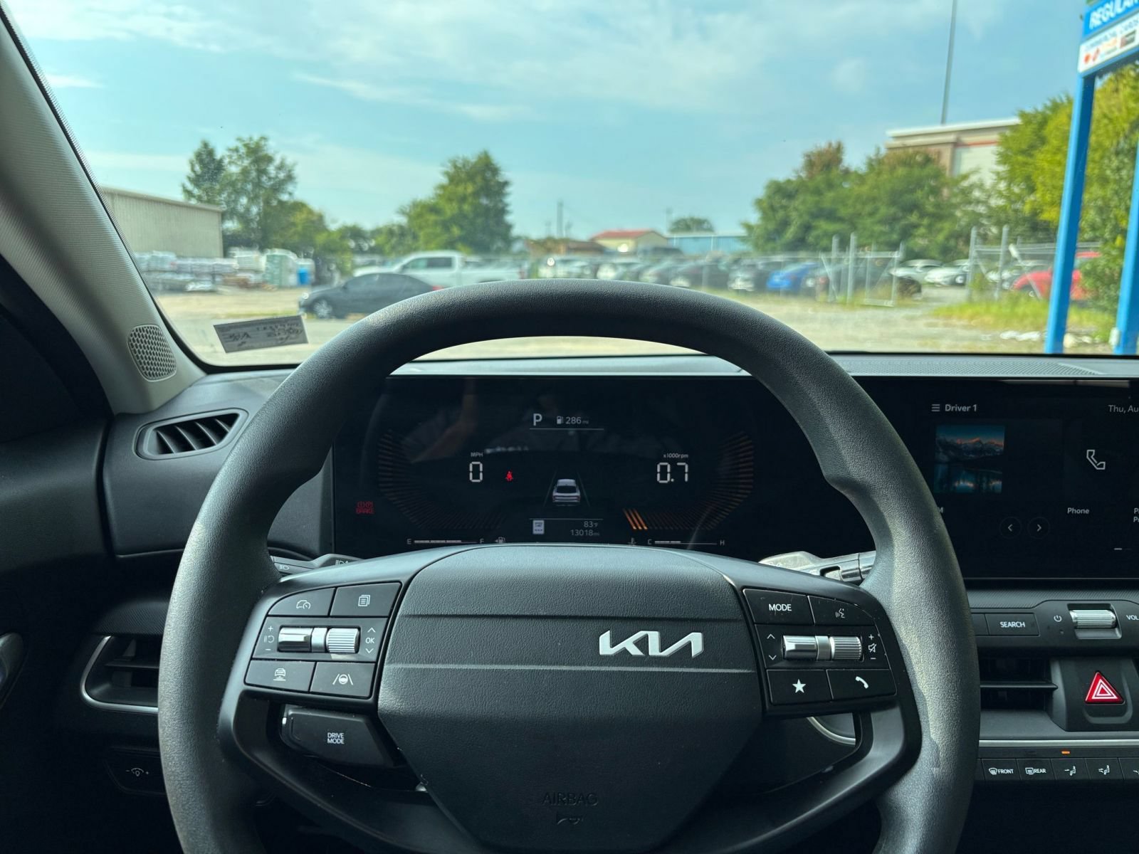 Used 2026 Kia K4 FWD image 32